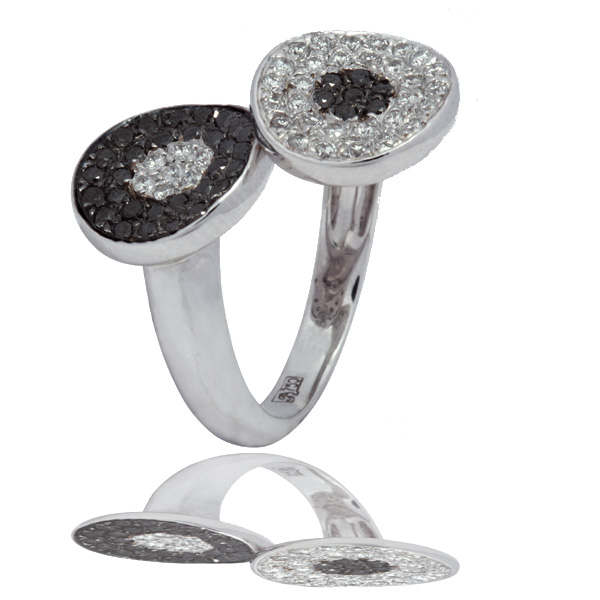 Кольцо с черными бриллиантами