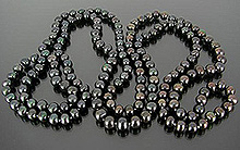 Ожерелье из черного жемчуга